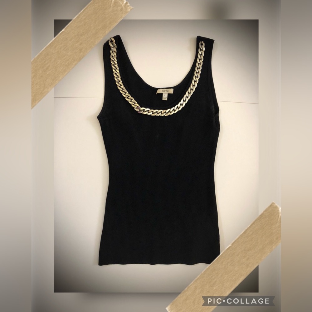 (2)Cache black tank with a silver chain